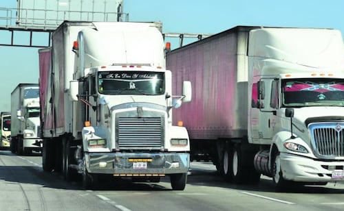 Diputados alistan golpe fiscal al autotransporte; advierten nueva presión inflacionaria