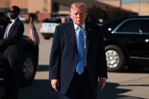 Donald Trump califica de "amañadas" las elecciones de Brasil; "se veía tan corrupta", expresa