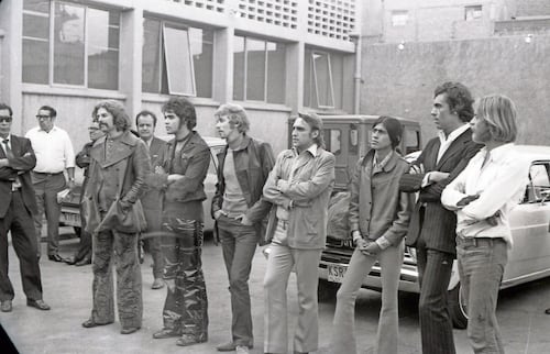 “El conservadurismo está asomado en una esquina”: Rafael Cabrera, autor de Redada en una fiesta hippie