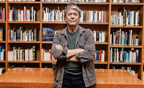 El viaje interior de Emmanuel Carrère al escribir Koljós