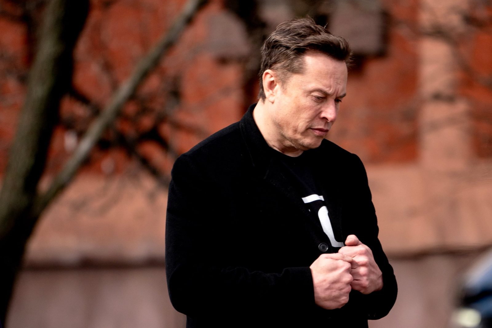 Elon Musk promete regalar en 2027 una acción de SpaceX a cada niño en EU: ‘Será la primera de muchas’