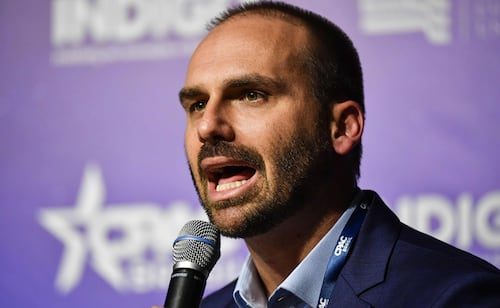 En Brasil ordenan arrestar a Eduardo Bolsonaro, hermano del candidato presidencial; fue sentenciado por cabildear ante EU