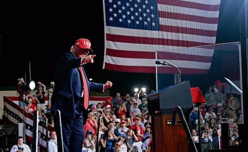 EU no atacará Irán antes de las elecciones, dice Trump; confirma conversaciones "productivas" con Teherán