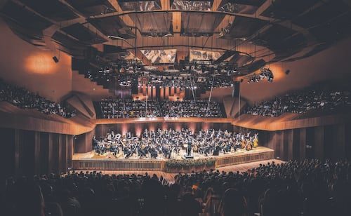 Fanfarria volcánica, de Gabriela Ortiz, un homenaje a la UNAM