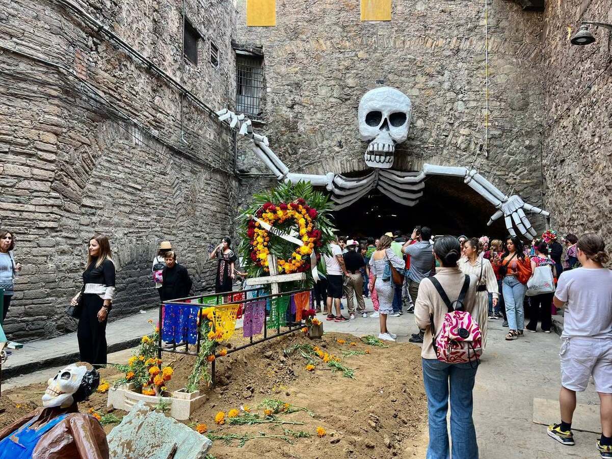 Festival de Día de Muertos Guanajuato 2026: túneles, catrinas y tradiciones de ultratumba