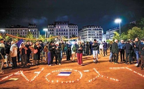 Francia, bajo toque de queda; gobierno busca frenar el caos
