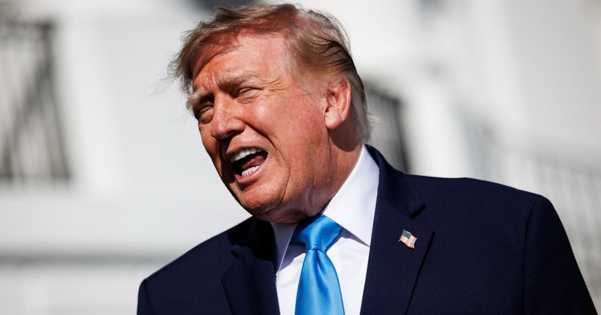 ¿Gasolina más barata en EU? Trump analiza suspender impuesto federal al combustible para aliviar costos