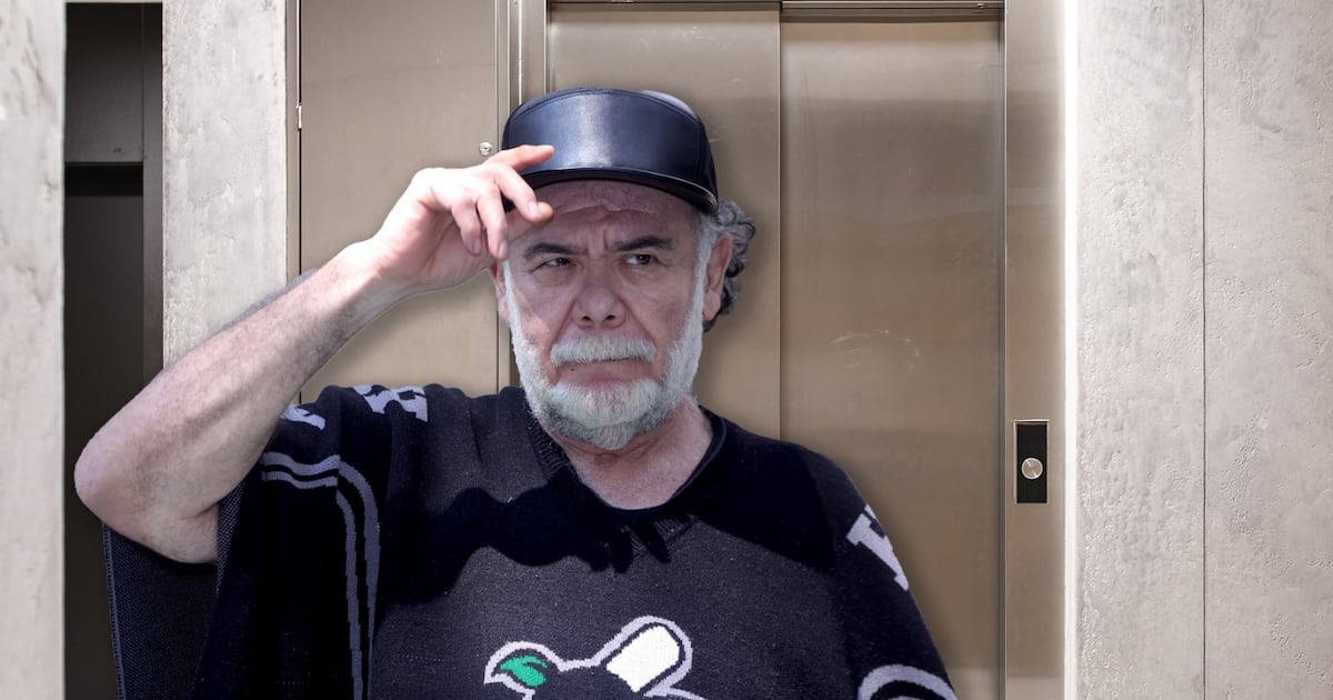 Hospitalizan a Jesús Ochoa tras caer de un elevador: ‘No podía caminar y quería trabajar’, dice Luis de Alba