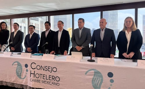 Hoteleros del Caribe piden frenar alza a cuota migratoria; advierten riesgos para el empleo turístico