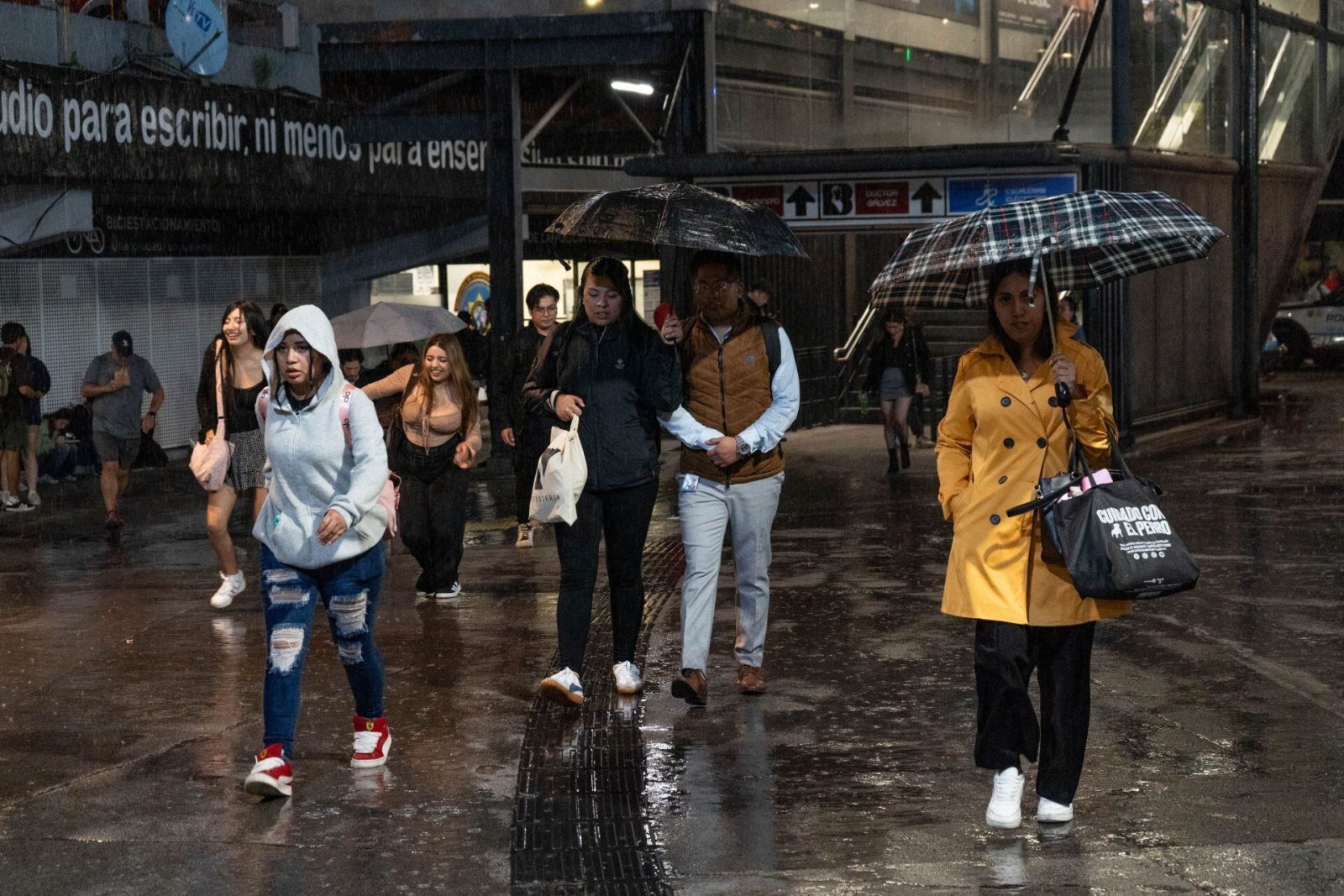 Huracán ‘Vance’ y el frente frío 3 afectarán el país: ¿Qué estados tendrán lluvias este sábado?