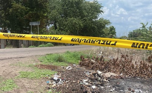 Identifican cuerpo hallado en estado de descomposición en camino de terracería de Sinaloa; era buscado por atacar a su expareja