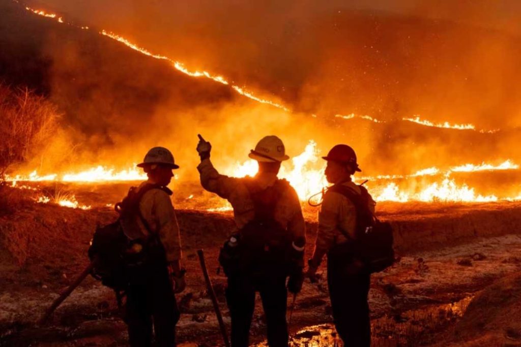 Incendios en California: Bomberos podrían contener Norte Fire y Bryson Fire este lunes