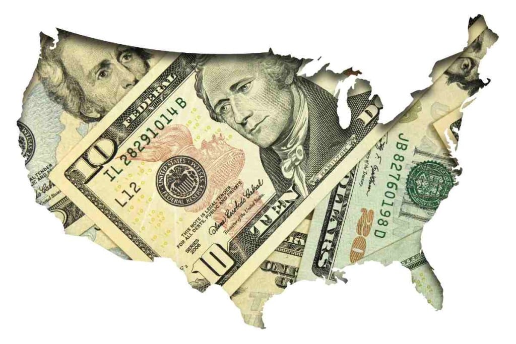 Índice de pobreza en USA en 2027; gana esto para no ser carga pública