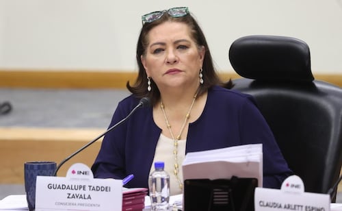 INE rechaza emitir lineamientos para regular actos anticipados de campaña; buscaban fiscalizar recursos