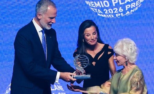 Isabel Allende gana el Premio Planeta con una novela que retoma el universo de "La casa de los espíritus"