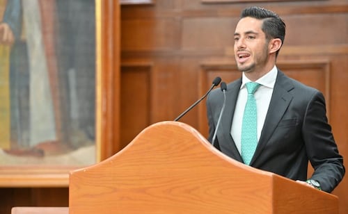 José Alberto Couttolenc cierra filas con Delfina Gómez; "nadie puede regatear la cercanía y sencillez que le ha impregnado al gobierno del Edomex"