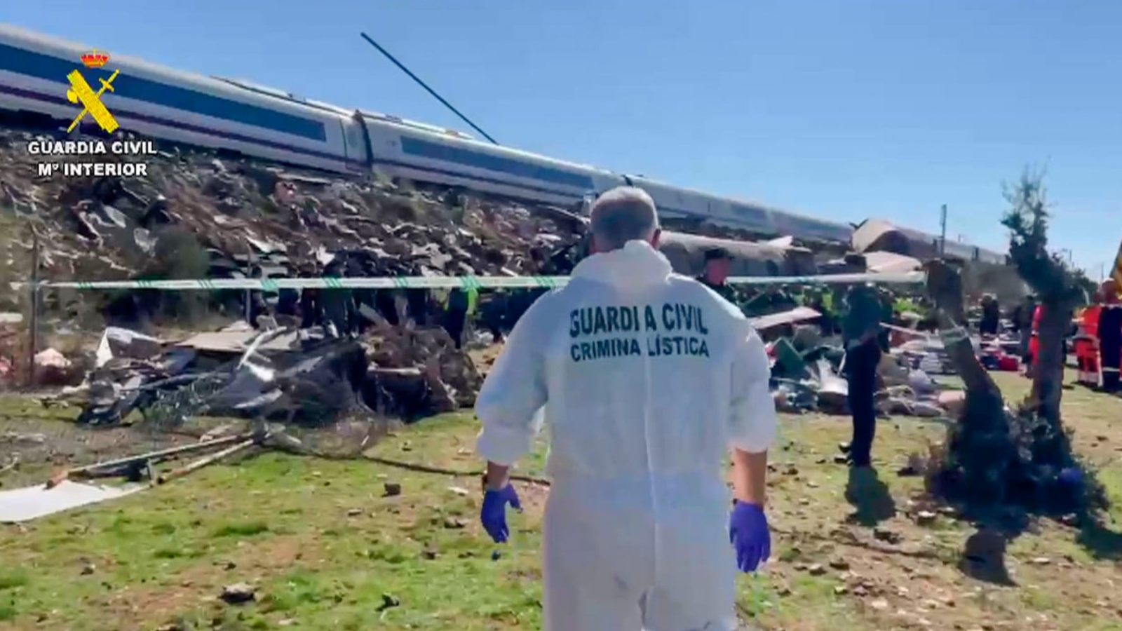 ‘La gente chillaba dentro del tren’: Así se vivió el choque en España entre un AVE y un Iryo