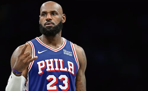 La NBA arranca hoy su nueva era; los 76'ers enfrentan a los Knicks