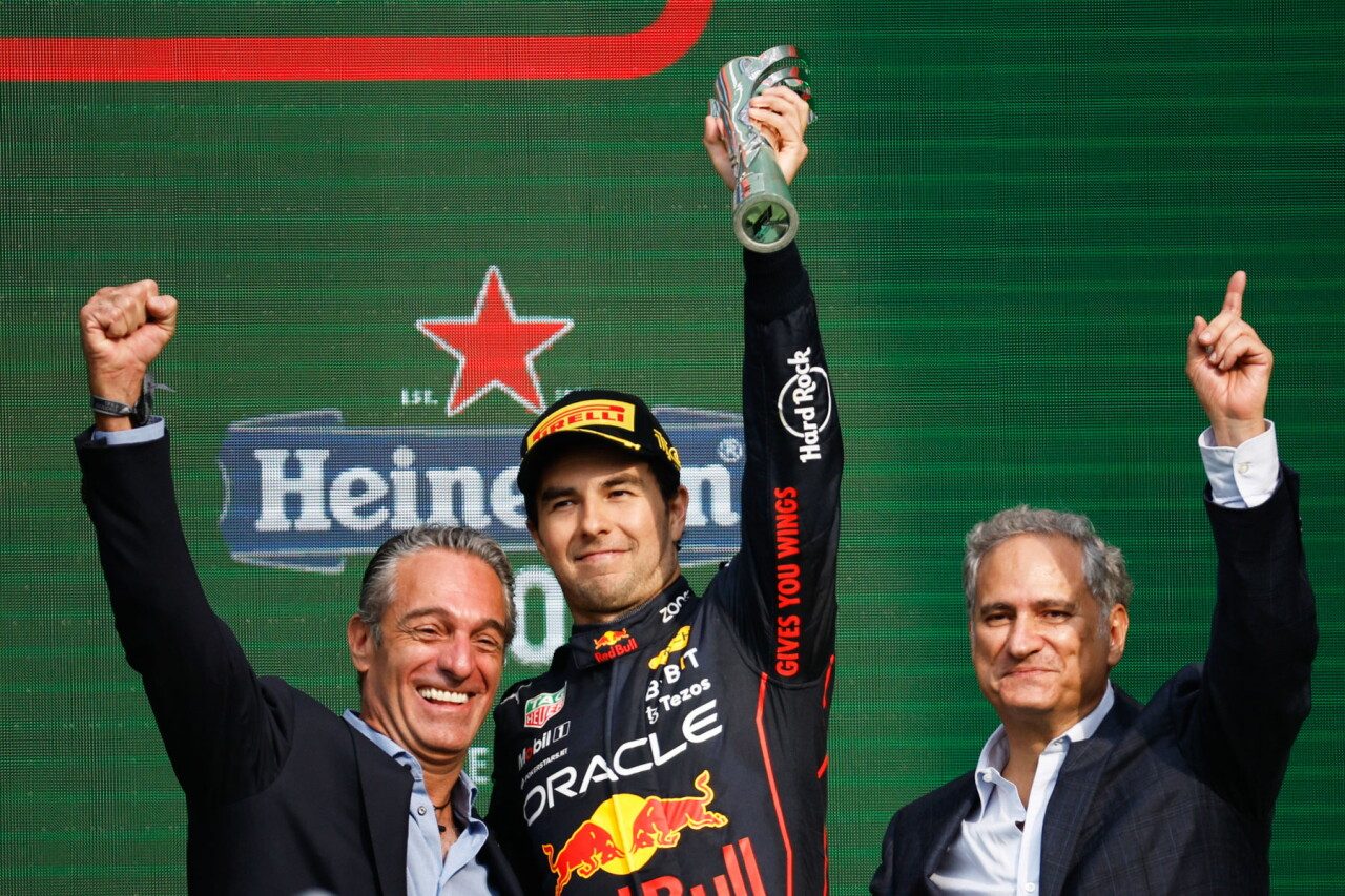 La vez que Checo Pérez demandó al equipo de F1 de un magnate indio, salvó 400 empleos y quedó sin escudería