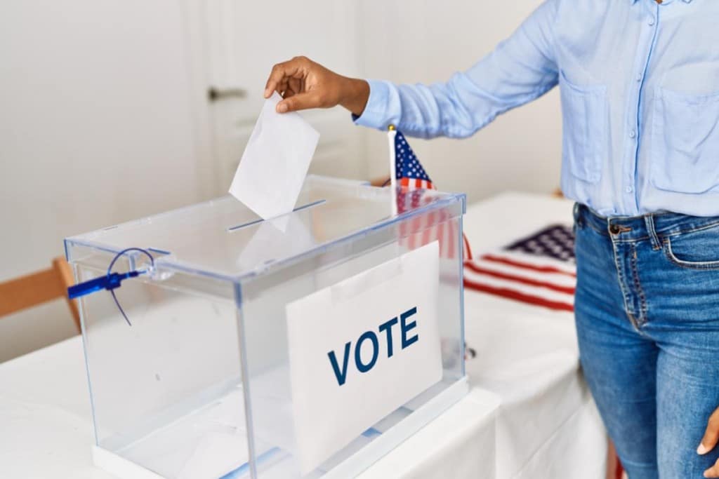 Las 9 iniciativas migratorias que aparecerán en las boletas de las elecciones intermedias