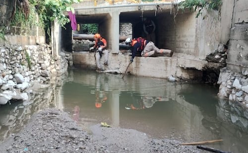 Lluvias causan daños en varios municipios de Chiapas; un hombre muere arrastrado por un río en Oxchuc