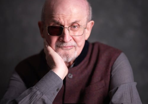 Los escritores Rushdie, Hustvedt y Knausgård, entre los invitados de la edición 40 de la Feria Internacional del Libro de Guadalajara