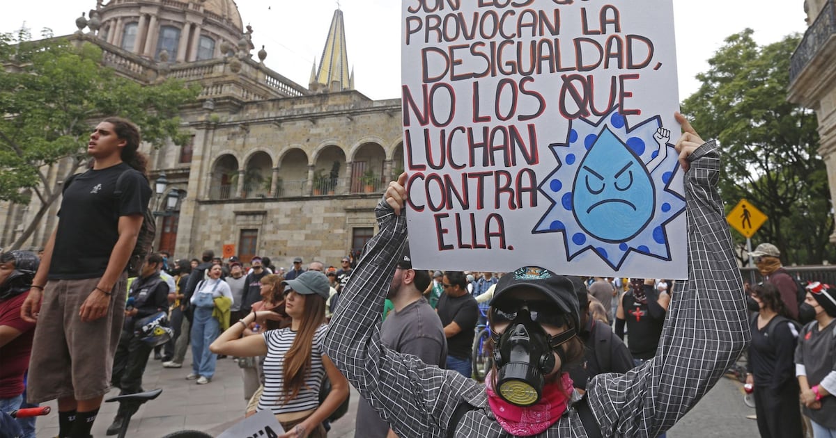 Mala calidad del agua en Guadalajara: 5 personas detenidas tras protesta