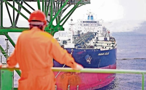 México cancela envíos de crudo a Cuba por sanciones de EU; pretende evitar aranceles de Trump