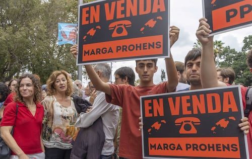 Muere Maricarmen Abascal, mujer que se convirtió en el símbolo de la crisis de vivienda en España; su desalojo encendió protestas