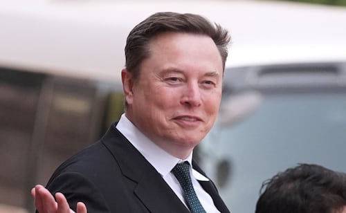 Musk ordenó una ralentización de Starlink que tomó por sorpresa a Ucrania: WSJ; medida afectó defensa ucraniana