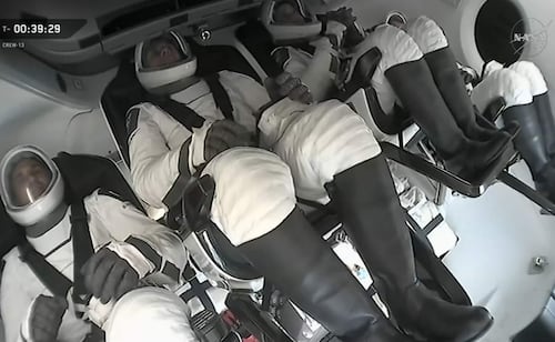 NASA y SpaceX lanzan misión a la Estación Espacial Internacional; buscan lograr el viaje más rápido de una nave de EU al laboratorio