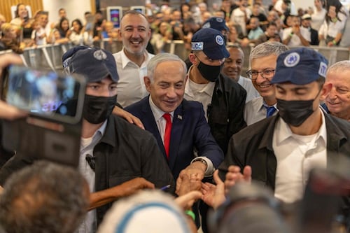 Netanyahu habla por teléfono con Trump; presidente de EU vaticina "victoria tremenda" del líder israelí