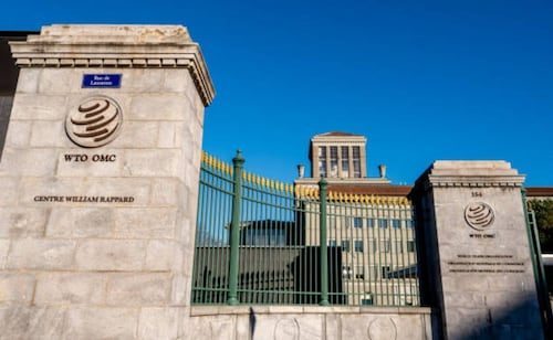 OMC revisa al alza previsiones de crecimiento del comercio mundial; inversión en IA compensó efectos del conflicto en Medio Oriente