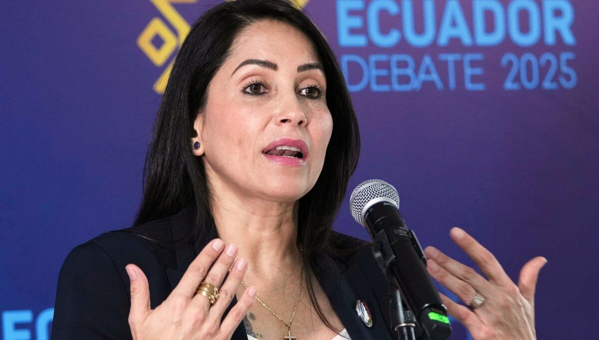 Ordenan prisión preventiva a Luisa González, excandidata presidencial de Ecuador, por lavado de activos