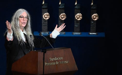 Patti Smith recibe el Premio Princesa de Asturias de las Artes; busca “dar esperanza” a las nuevas generaciones