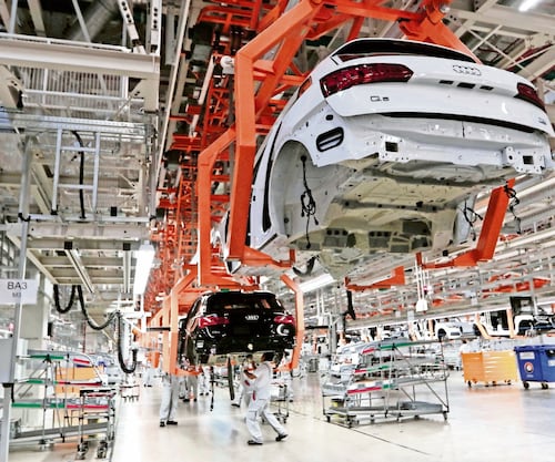 Producción automotriz cae 15% en septiembre; con 301 mil 803 unidades es el el volumen más bajo desde 2021