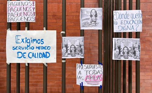 Protestan en la ENCRYM por falta de recursos y pésimas condiciones; esperan visita del director del INAH