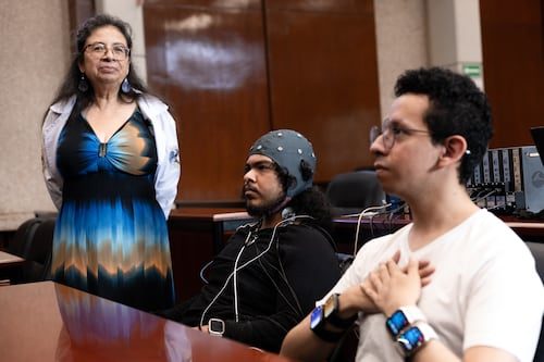 ¿Puede un reloj inteligente anticipar riesgos de salud? Esto investigan científicos de la UNAM