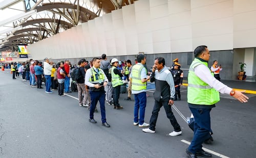 Realizan simulacro de sismo en el AICM; es el segundo de 3 ejercicios programados