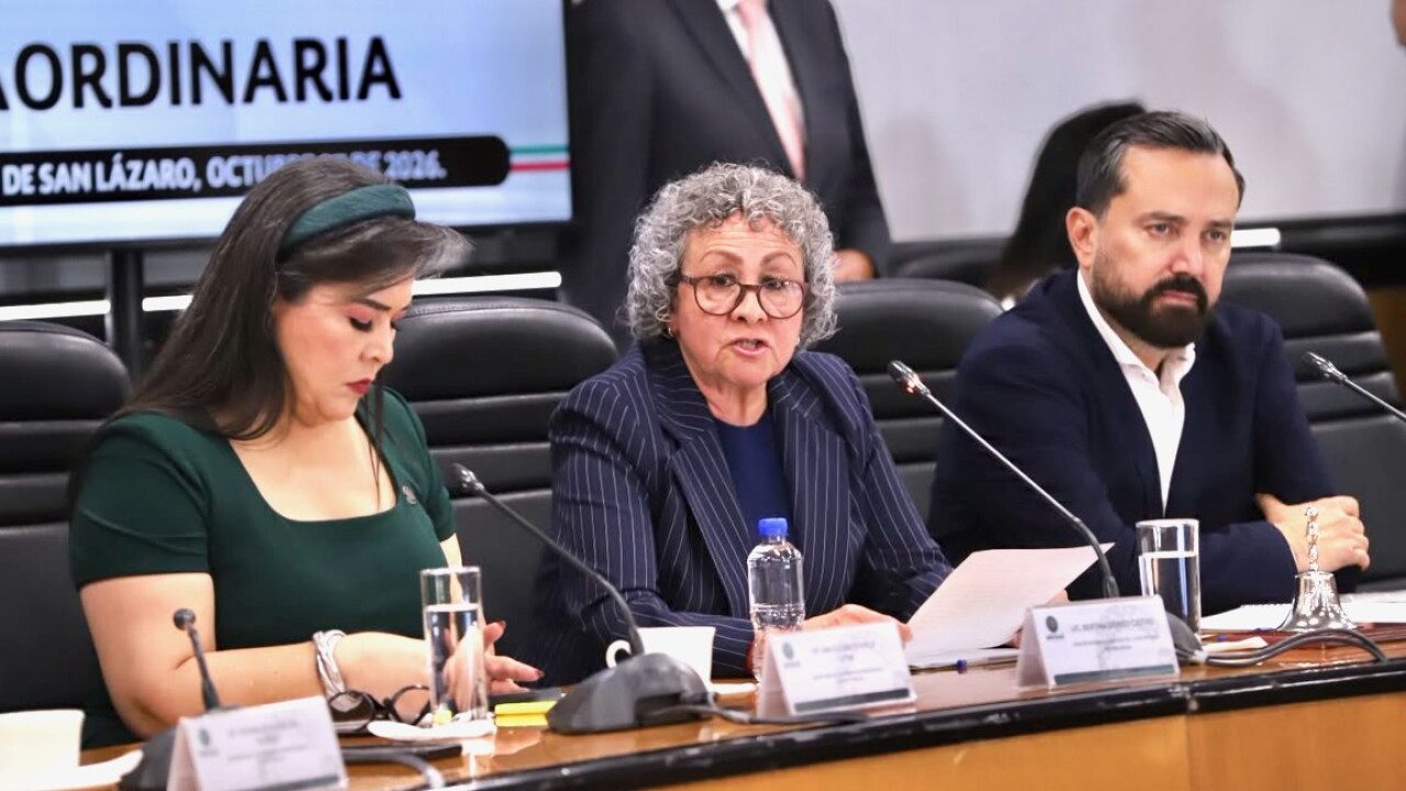 Recorte a CFE para 2027 obedece a revisión de su gasto, explica Hacienda