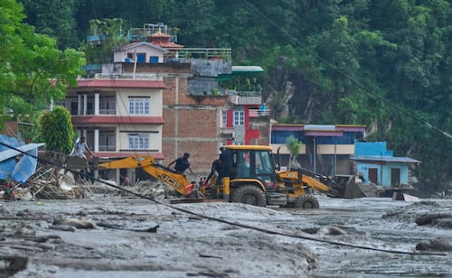 Riadas de Nepal amenazan más de 21 mil empleos y comercio con China: OIT; crisis llegará más allá de zonas inundadas, alerta
