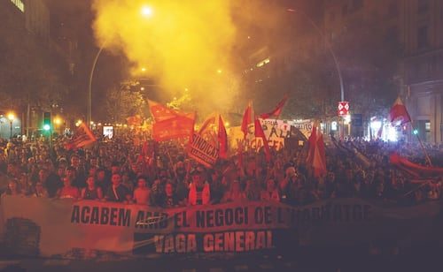 Sánchez, acorralado; adelanta elecciones