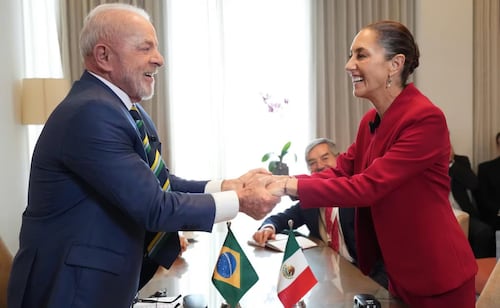 "Seguiremos juntos para defender nuestras soberanías"; Lula agradece felicitación de Sheinbaum