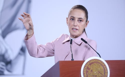 Sheinbaum asegura que FGR sigue investigación por caso de agentes de la CIA en Chihuahua; pide informar avances