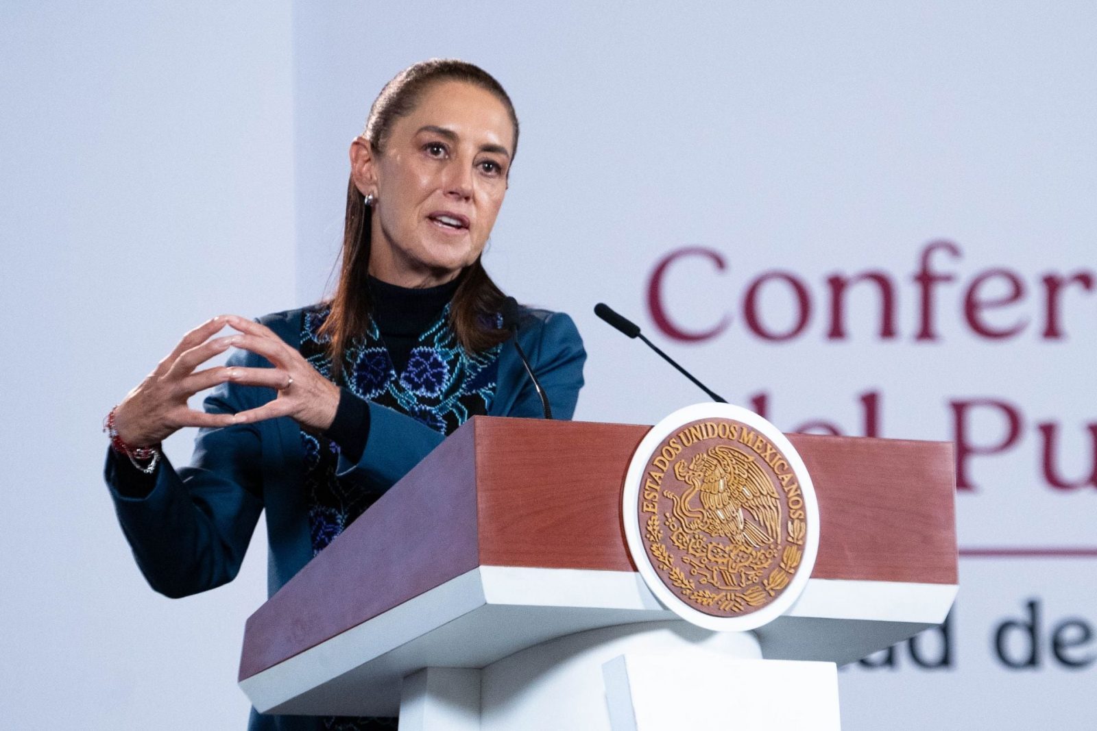 Sheinbaum pide a Morena dialogar con Tatiana Clouthier por ruptura en NL: ‘No me voy a meter’