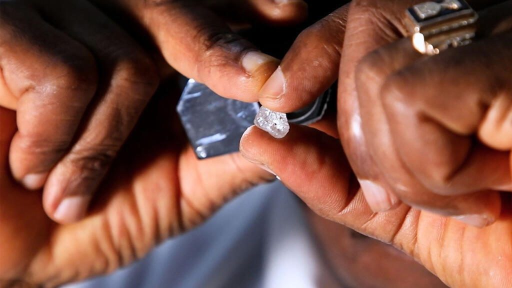 Sierra Leona: ¿de diamantes de sangre a piedras de esperanza?