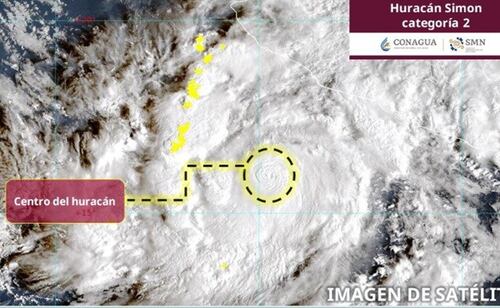 “Simón” se intensifica a huracán categoría 2; provocará lluvias torrenciales en Guerrero y Michoacán