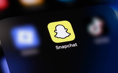 Snapchat enfrenta juicio en EU por adicción a redes sociales; tribunal analizará impacto de la plataforma en la salud mental