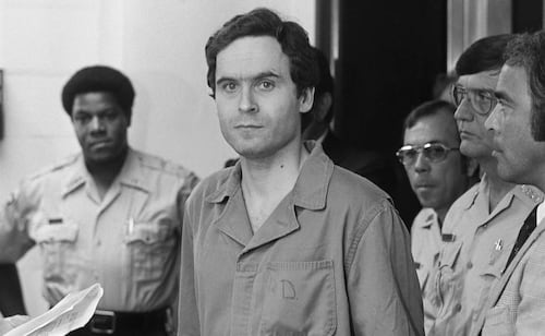Ted Bundy suma otra víctima identificada mediante ADN; policía de Utah esclarece asesinato ocurrido en la década de 1970