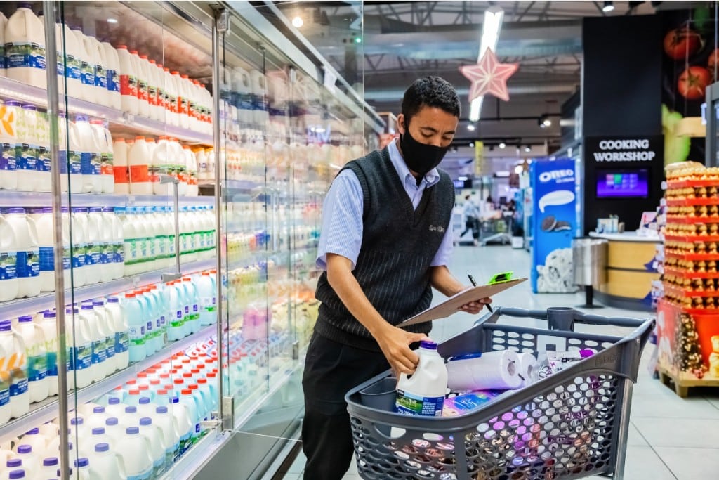 Trabajos de noche mejor pagados en USA para migrantes